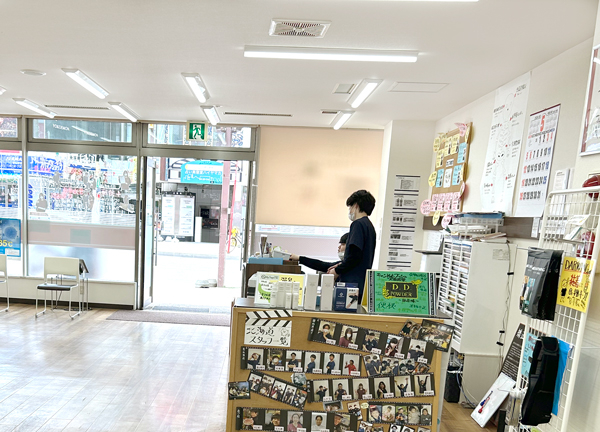 札幌琴似本通り接骨院【鍼灸】(こちらで受付をお願いします。お身体の不調はなんでもご相談ください。)