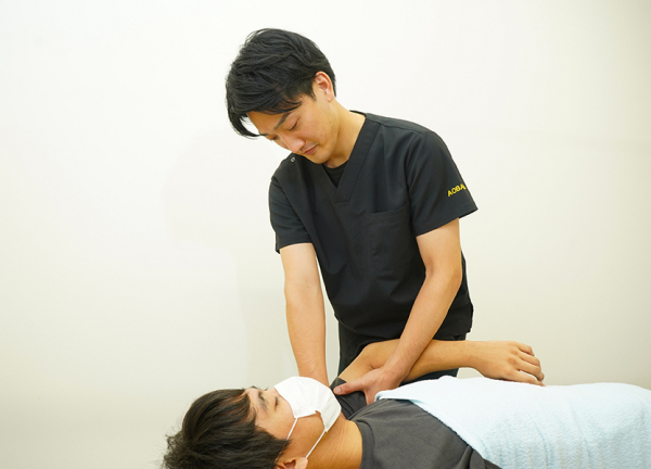 藤沢南口あおば整骨院はりきゅう院(正しい姿勢へ導きます。)