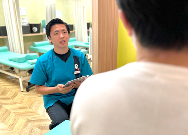 こころ整体院　本厚木院(丁寧なカウンセリングでお悩みをヒアリングします。施術後は日常生活へのアドバイスをします。)