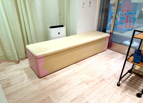 こころ整骨院　紙屋町シャレオ院(待合スペースでおくつろぎください。)