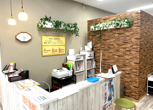 上永谷かなで整骨院(受付はこちらです。いつでもご相談ください。)