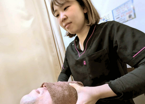 ＫＷＳ鍼灸整骨院　荻窪院(目の疲れなども緩和いたします。)