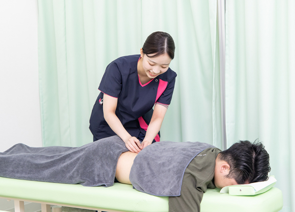 ＮＯＭＯＫＯＴＳＵ鍼灸整骨院　よこはまばし院(局所的な痛みは鍼でアプローチします。)