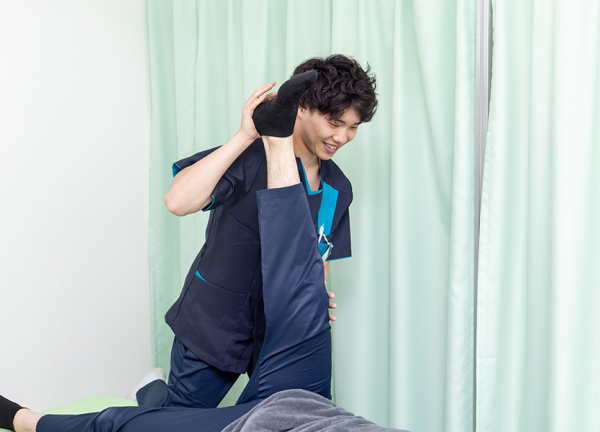 ＮＯＭＯＫＯＴＳＵ鍼灸整骨院　よこはまばし院(脚のゆがみを調整します。)