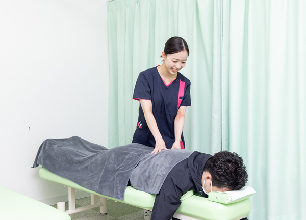 ＮＯＭＯＫＯＴＳＵ鍼灸整骨院　よこはまばし院(正しい姿勢へと調整します。)