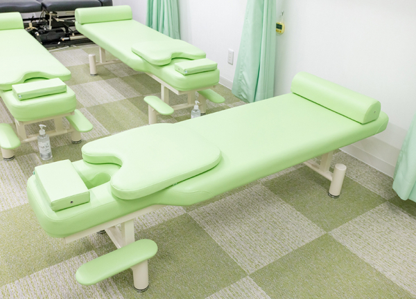 ＮＯＭＯＫＯＴＳＵ鍼灸整骨院　よこはまばし院(施術ベッドです。)