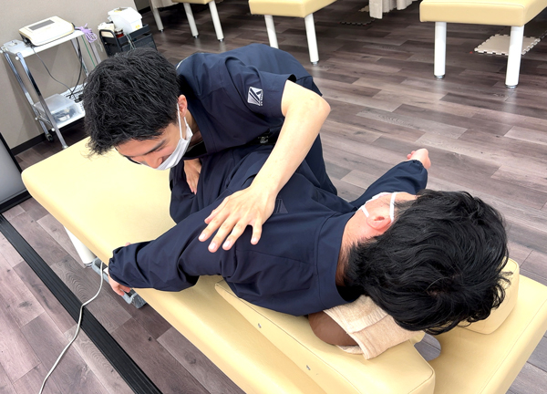 和歌山駅東口接骨院【鍼灸】(お客様お一人おひとりに合わせた施術をいたします。)