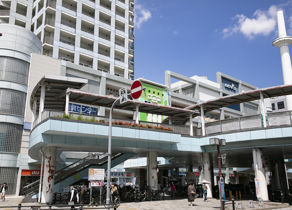 はぴねす鍼灸整骨院　川西院(駅チカの商業施設の中にあります。)
