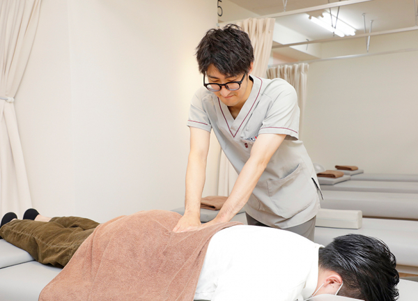 あい鍼灸院・接骨院　笹塚駅院(腰痛の解消を目指します)