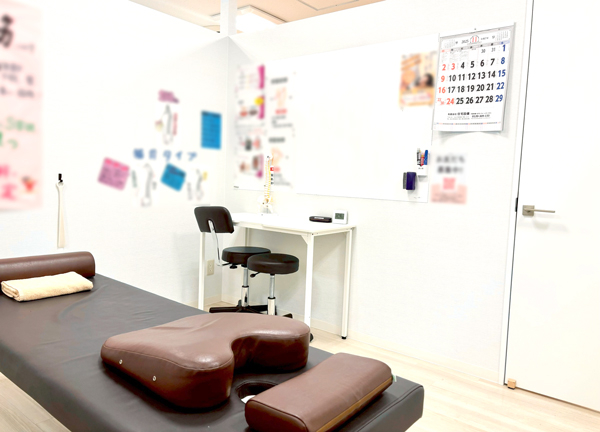 あい鍼灸院・接骨院 仙台ロフト院(個室の施術室もご用意しておりプライバシーにも配慮。)
