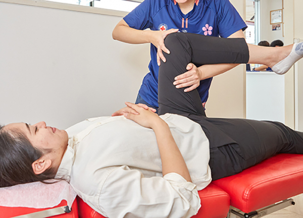 さくらメディネス整骨院　新都心院(つらい膝痛の解消を目指します)