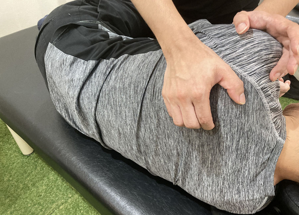 柔道整復院　ｊｕｄｏ－ｓｅｉｆｕｋｕｉｎ　所沢 ａｎｄ鍼灸院(肩甲骨まわりの筋肉の緊張を緩めます。)