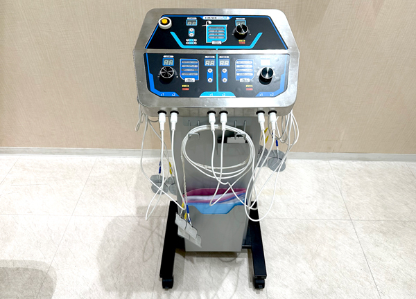 こころ整骨院　ラソラ札幌院(電気による刺激で硬くなったお身体をほぐします。)