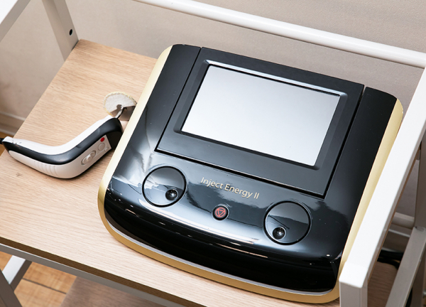 あい鍼灸院・接骨院　ホワイティ梅田院(ハイボルテージです。)