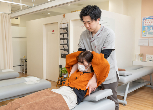 あい鍼灸院・接骨院　石橋阪大前駅院(猫背の解消を目指します)