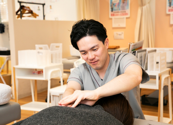 あい鍼灸院・接骨院　心斎橋院(肩こりの解消を目指します)