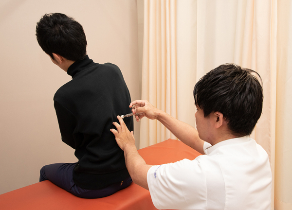 ＧＢＳ巣鴨地蔵通り整骨院・鍼灸院　筋膜整体院(器具を用いて身体のバランスを整えます。)