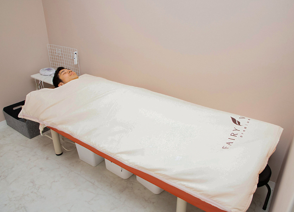 ＧＢＳ巣鴨地蔵通り整骨院・鍼灸院　筋膜整体院(岩盤浴マットで代謝の向上を目指します。)