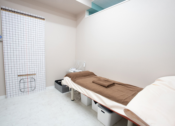 ＧＢＳ巣鴨地蔵通り整骨院・鍼灸院　筋膜整体院(個室の施術室をご用意されています。)