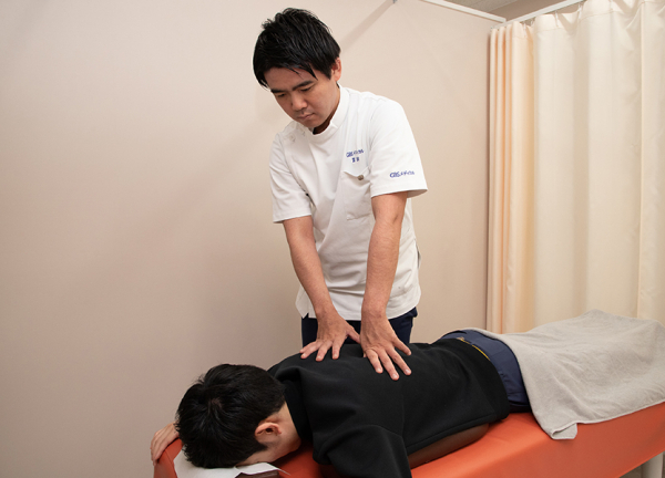 ＧＢＳ巣鴨地蔵通り整骨院・鍼灸院　筋膜整体院(猫背の改善を目指します。)