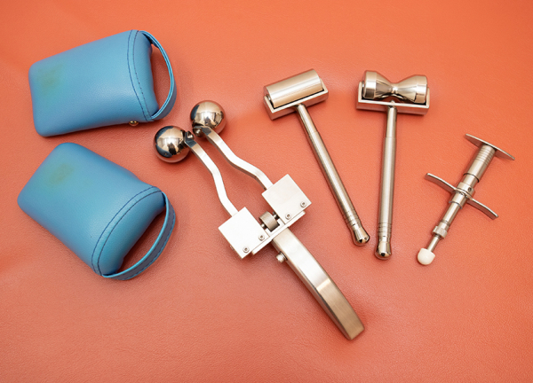 ＧＢＳ巣鴨地蔵通り整骨院・鍼灸院　筋膜整体院(施術器具です。)