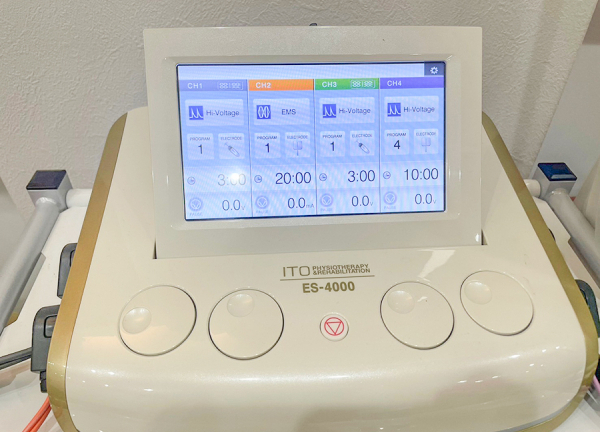 リバイブ鍼灸・接骨院　旗の台院(施術機器です。)