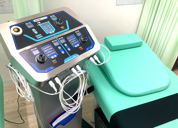 こころ整骨院　永山院(電気による刺激で硬くなったお身体をほぐします。)