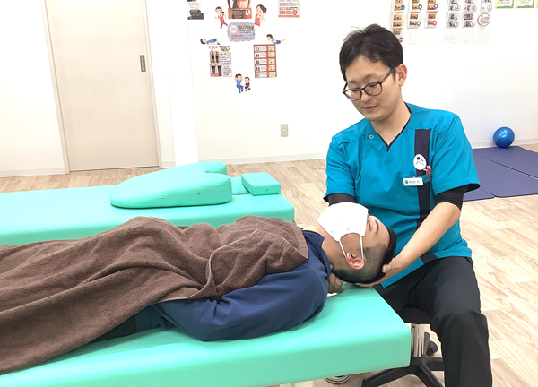 こころ整骨院　永山院(デスクワークで疲労した首周りを緩和します。)