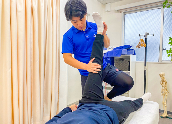 スポーツ総合治療院ＡＣＴ　駒沢店【鍼灸】(丁寧なストレッチで筋肉を緩め、しっかり調整します。)