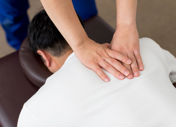 心身堂鍼灸整骨院・整体院　羽曳野院(つらい肩こりの解消を目指します。)