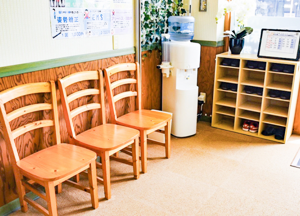 あかつき接骨院　狭山ヶ丘院(待合室です。)