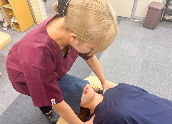 荻窪たんぽぽ整骨院【鍼灸】(施術の様子)