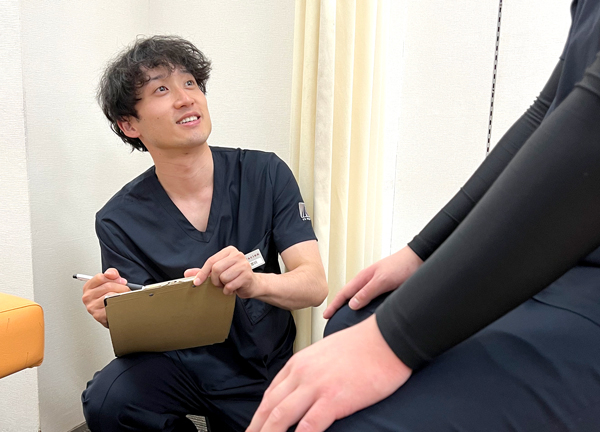四条烏丸中央整骨院【鍼灸】(施術前には丁寧にカウンセリグいたします。)