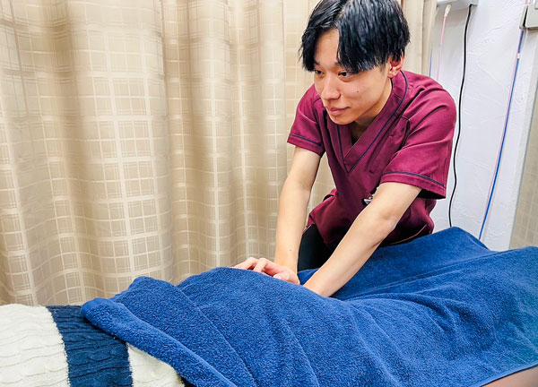 四条大宮こばやし鍼灸整骨院・整体院(つらい腰痛の改善を目指します。)