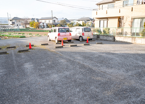 下川接骨院はりきゅうマッサージ院　坂戸院(建物裏にある駐車場です。)