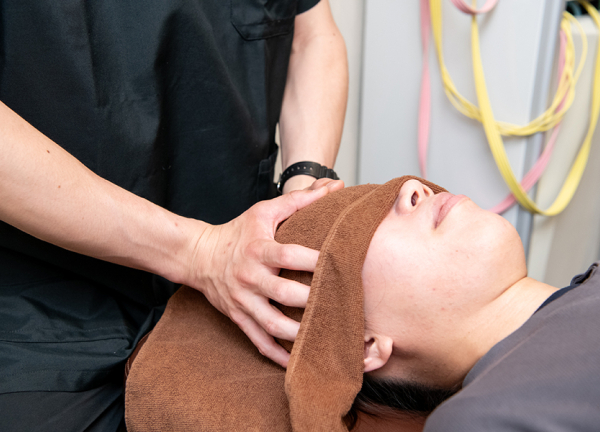 御殿山トラストタワー整骨院(デスクワークによる眼精疲労の解消を目指します。)