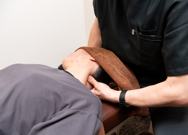 御殿山トラストタワー整骨院(つらい首こりの解消を目指します。)