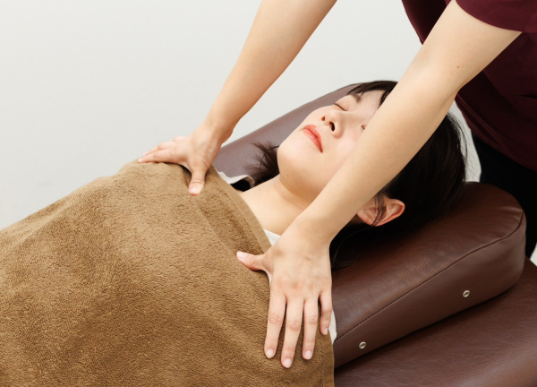 鷺沼中央整骨院(つらい猫背の改善を目指します。)