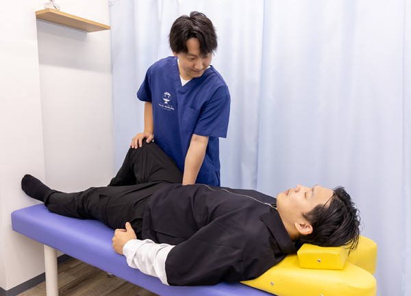 マーサ鍼灸整骨院　ハト浜町院(骨盤のゆがみを調整します。)