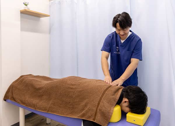 マーサ鍼灸整骨院　ハト浜町院(痛みの少ない施術です。)