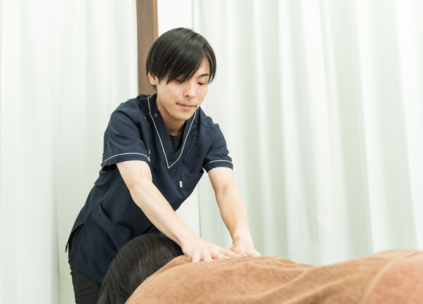 志木かなで接骨院(つらい肩こりを緩和します。)