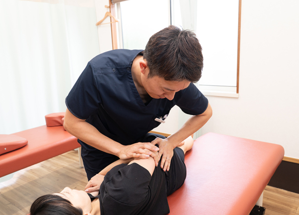 つらい腰痛の改善を目指します。