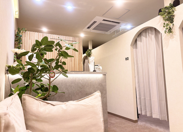 美容鍼灸サロンｇｒｅｅｎ京都　四条烏丸院(完全個室の施術室をご提供しています。)