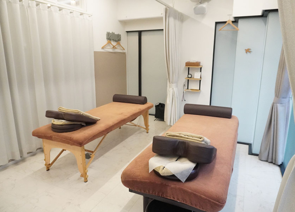 イーライフ鍼灸接骨院　豪徳寺院(施術室です。)