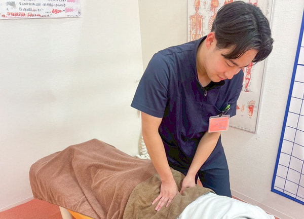 まいれ鍼灸整骨院・整体院　松井山手院(つらい腰痛の改善を目指します。)