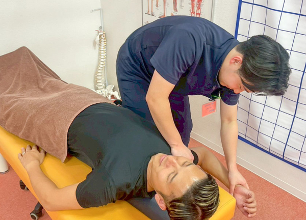 まいれ鍼灸整骨院・整体院　松井山手院(正しい姿勢を手に入れます。)