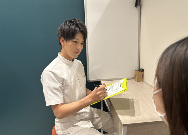 もりわき鍼灸整骨院　みのおキューズモール院(丁寧なカウンセリングでお悩みをヒアリングします。)