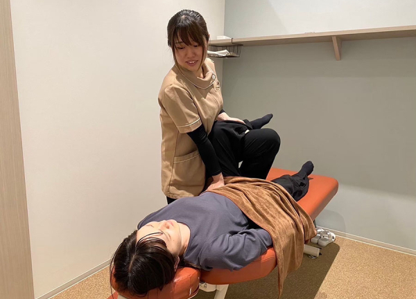 もりわき鍼灸整骨院　みのおキューズモール院(つらい腰痛の改善を目指します。)