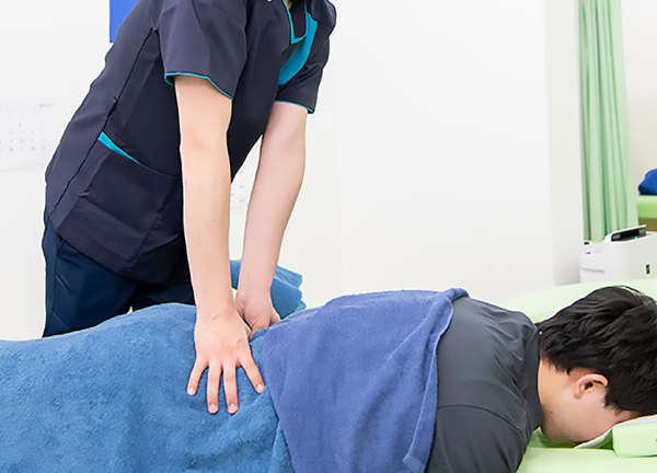 ＮＯＭＯＫＯＴＳＵ鍼灸院整骨院　亀有北口院(正しい姿勢へと調整します。)