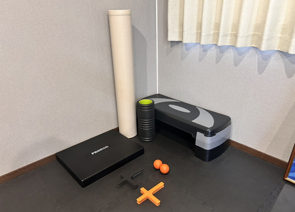 アスリートケアながさわ治療院　【鍼灸】(トレーニングスペースです。)